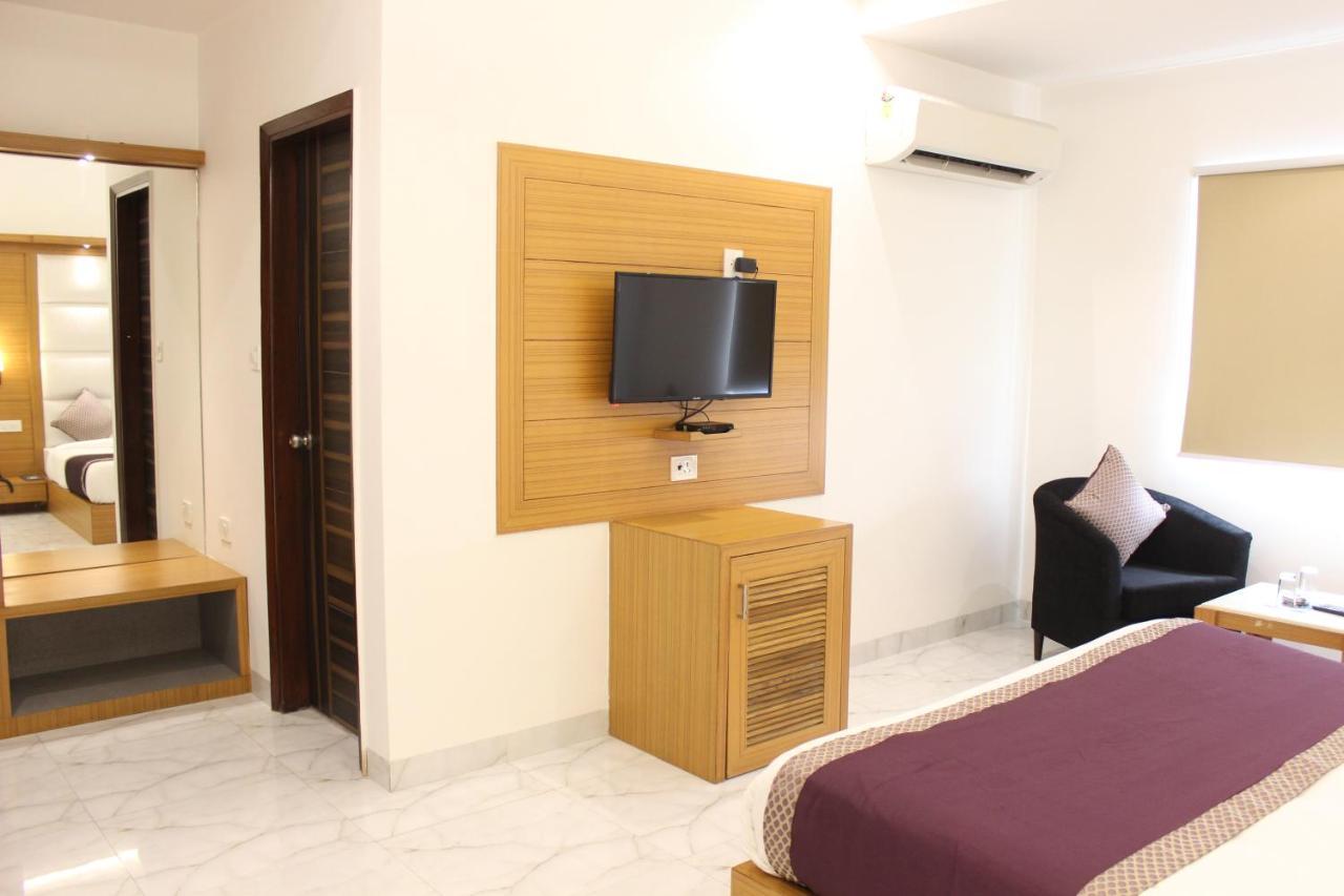 Hotel Aero Star Near Delhi Airport New Delhi Eksteriør bilde